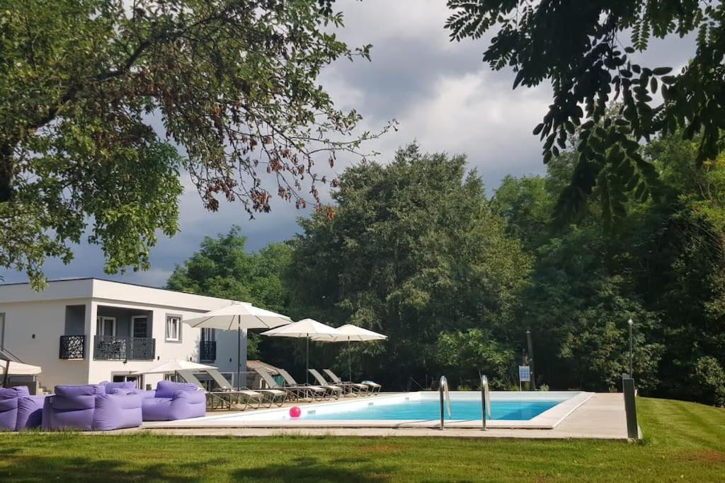 Luxury Villa Cetiri Hrasta Pićan Eksteriør billede
