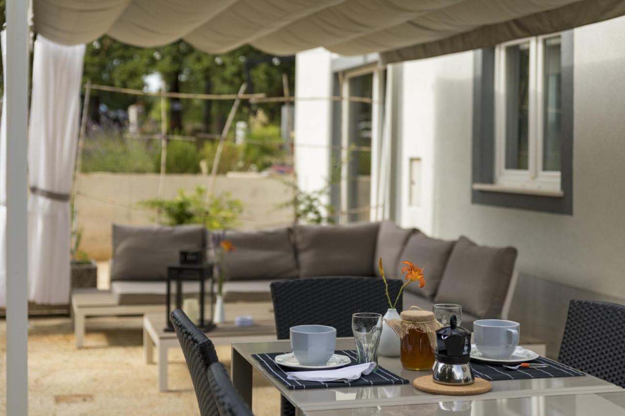 Luxury Villa Cetiri Hrasta Pićan Eksteriør billede