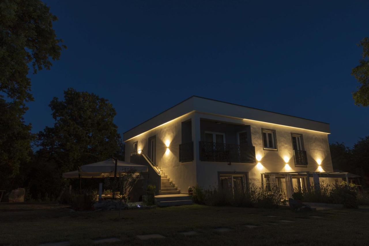 Luxury Villa Cetiri Hrasta Pićan Eksteriør billede